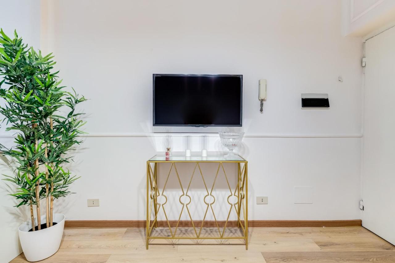 רומא Via Del Corso Charme Apartment מראה חיצוני תמונה