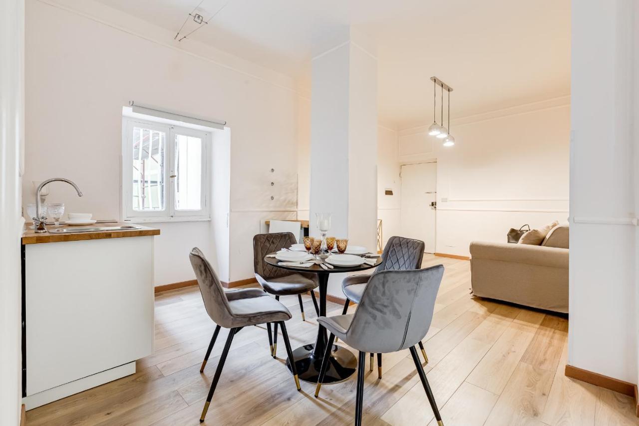 רומא Via Del Corso Charme Apartment מראה חיצוני תמונה